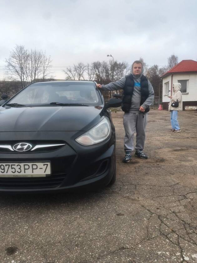 Инструктор автошколы