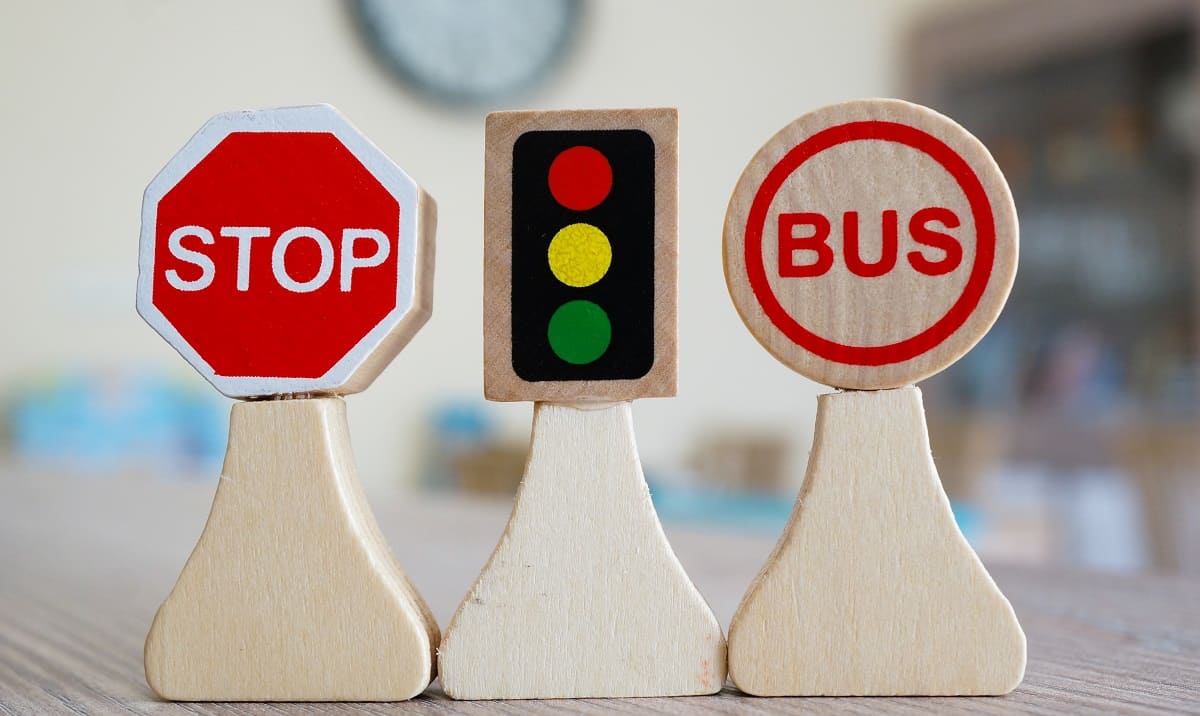 Знаки дорожного движения